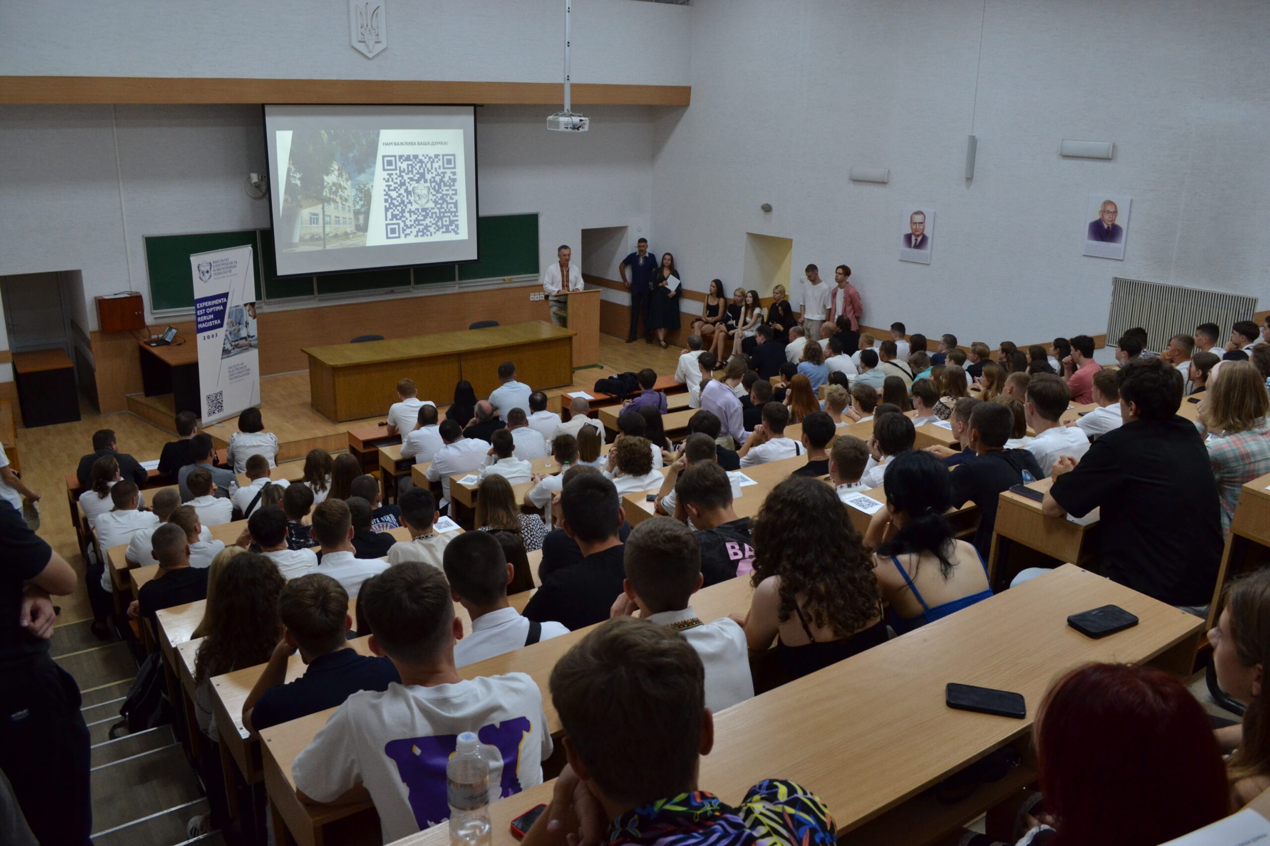 фото зустріч з першокурсниками бакалаври 2024 8